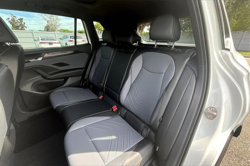new 2025 Volkswagen Tiguan car, priced at $36,124