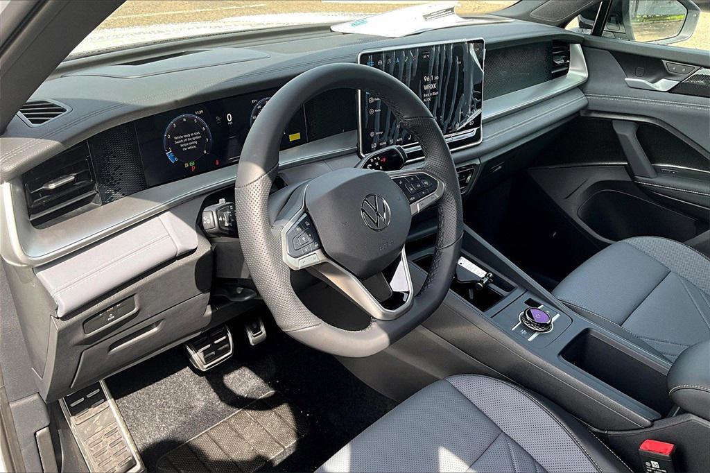 new 2025 Volkswagen Tiguan car, priced at $36,124