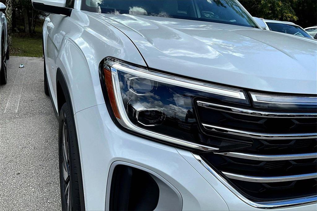 new 2026 Volkswagen Atlas car, priced at $44,963