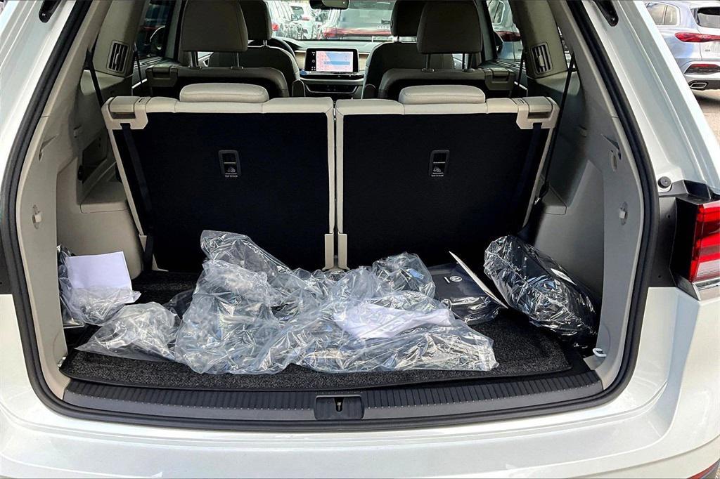 new 2026 Volkswagen Atlas car, priced at $44,963