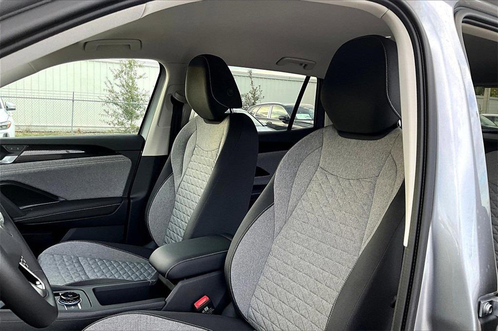 new 2025 Volkswagen Tiguan car, priced at $28,140