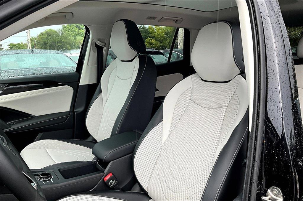 new 2025 Volkswagen Tiguan car, priced at $35,355