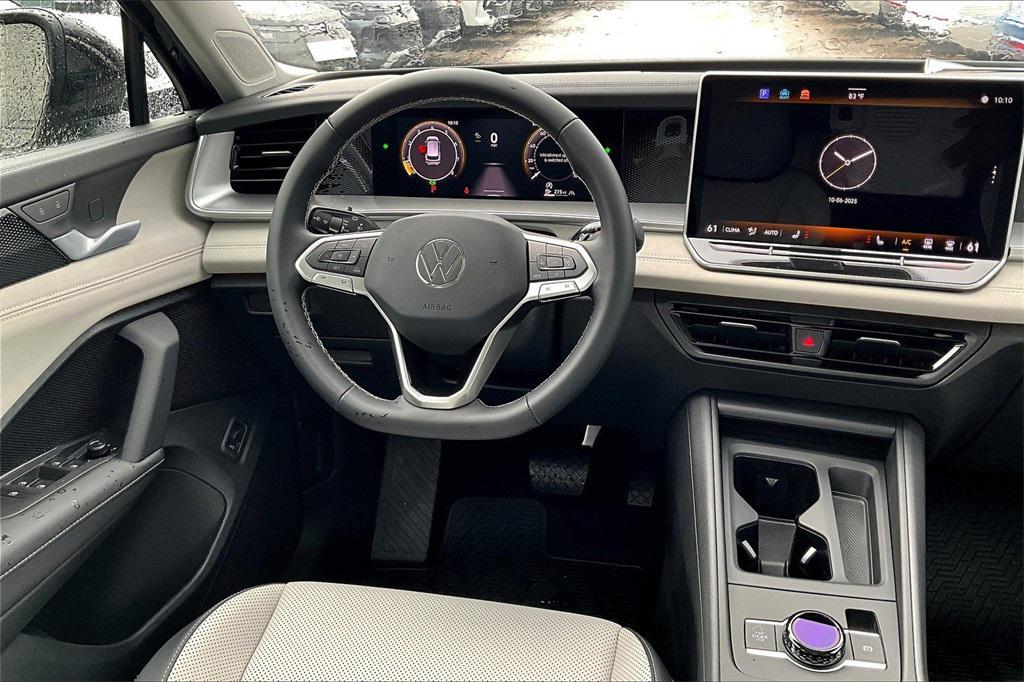new 2025 Volkswagen Tiguan car, priced at $35,355