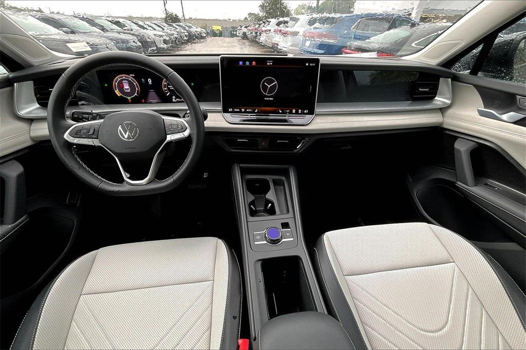 new 2025 Volkswagen Tiguan car, priced at $35,355