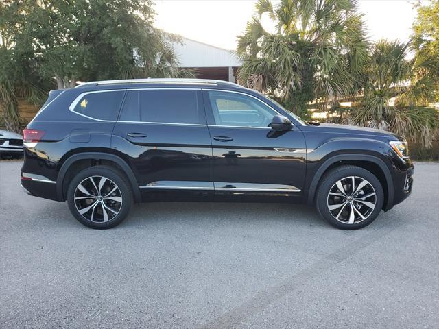 new 2025 Volkswagen Atlas car, priced at $52,160