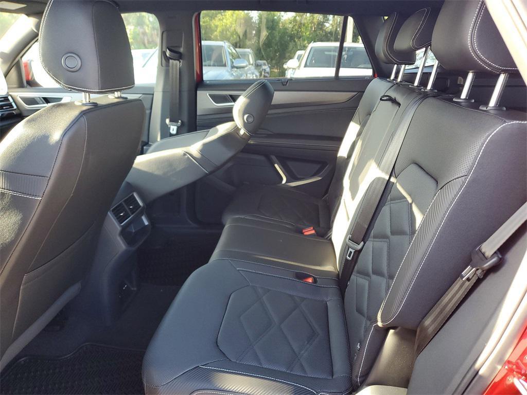 new 2025 Volkswagen Atlas Cross Sport car, priced at $39,425
