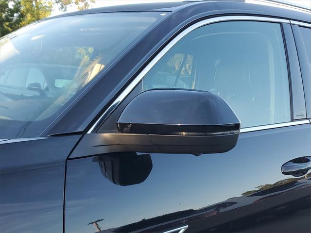 new 2025 Volkswagen Atlas car, priced at $52,978