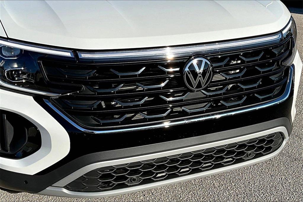 new 2026 Volkswagen Atlas Cross Sport car, priced at $46,491