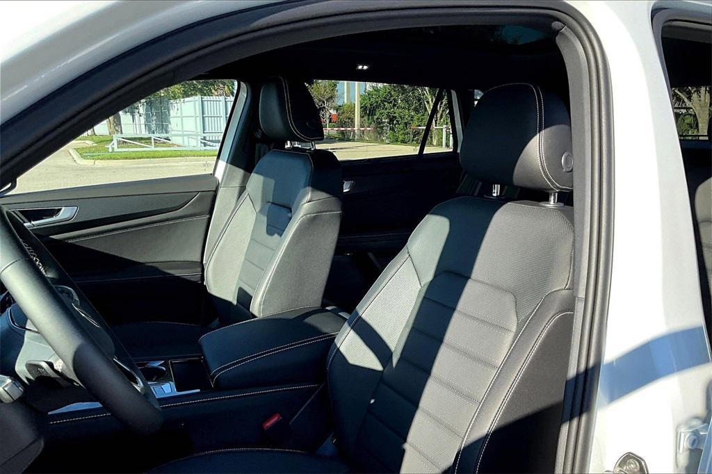 new 2026 Volkswagen Atlas Cross Sport car, priced at $46,491