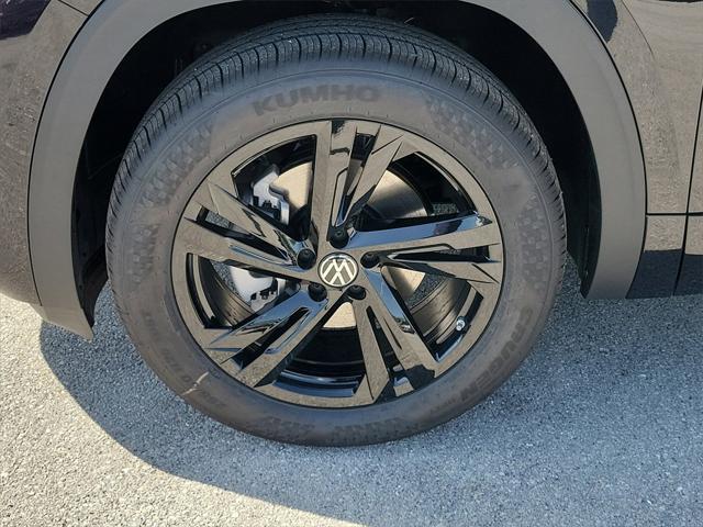 new 2025 Volkswagen Atlas Cross Sport car, priced at $48,556