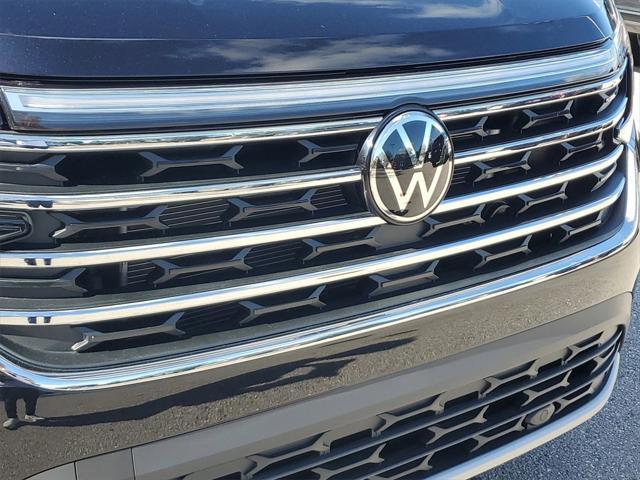 new 2025 Volkswagen Atlas car, priced at $37,018