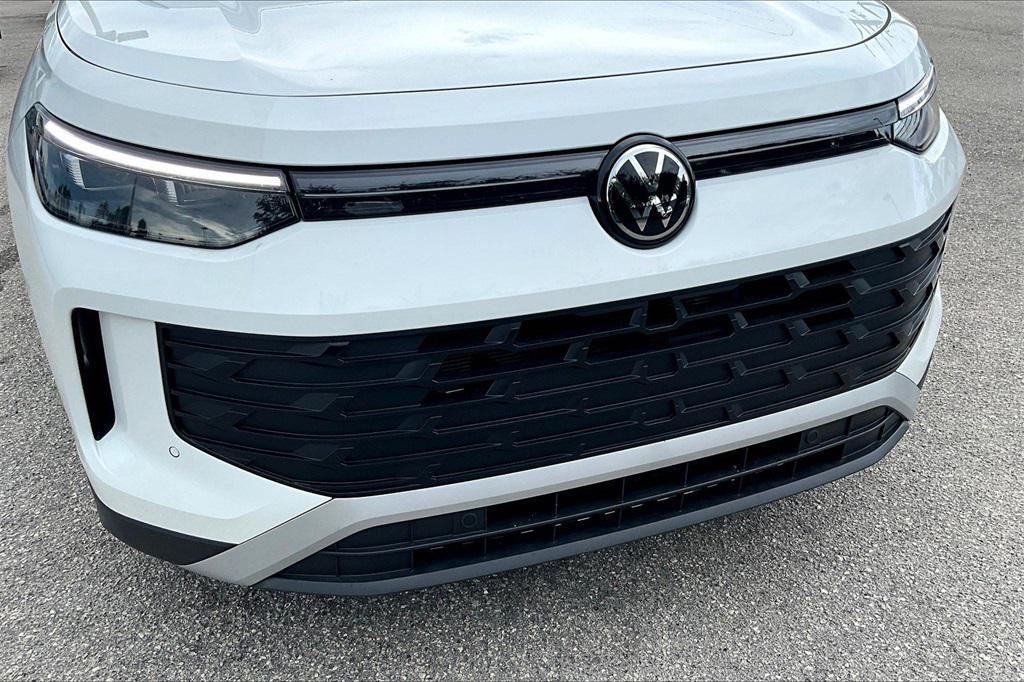 new 2025 Volkswagen Tiguan car, priced at $29,741
