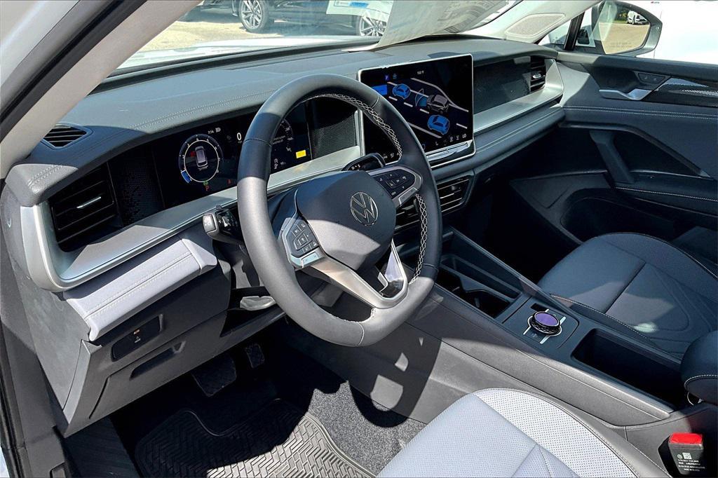 new 2025 Volkswagen Tiguan car, priced at $32,787