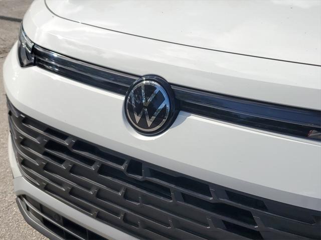 new 2025 Volkswagen Tiguan car, priced at $34,826