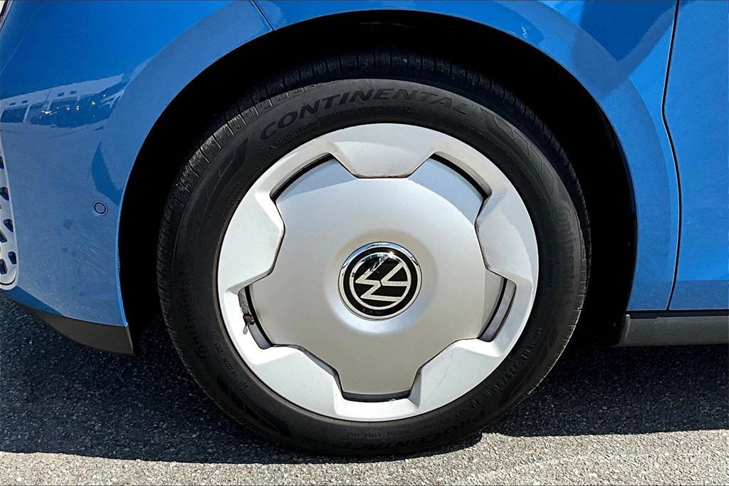 new 2025 Volkswagen ID. Buzz car, priced at $62,679