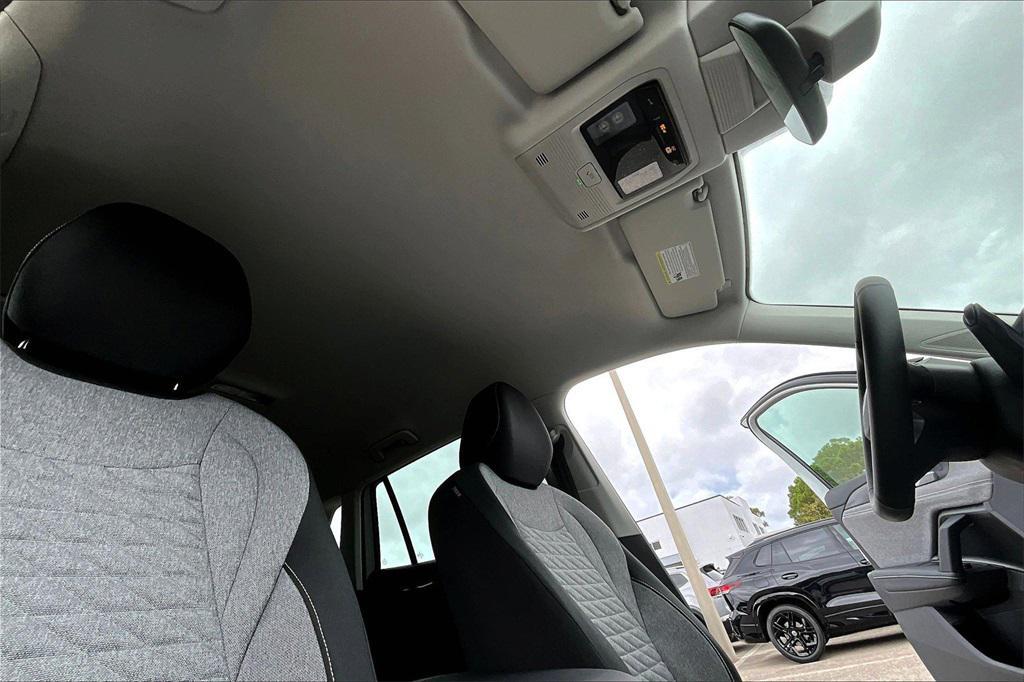 new 2025 Volkswagen Tiguan car, priced at $29,751