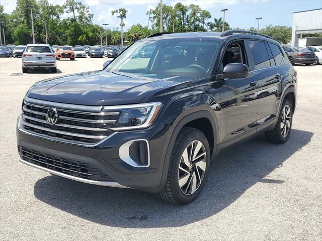 new 2024 Volkswagen Atlas car, priced at $39,021