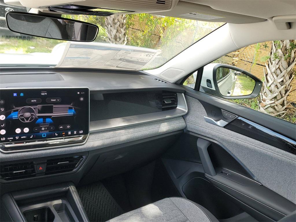 new 2025 Volkswagen Tiguan car, priced at $29,741