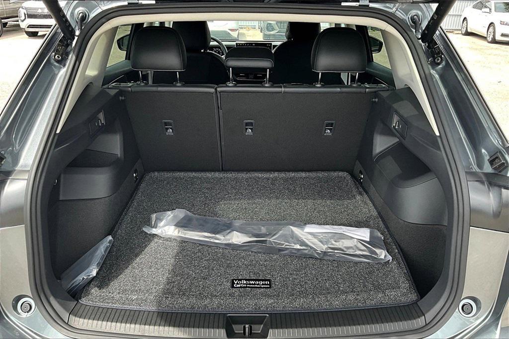 new 2025 Volkswagen Tiguan car, priced at $32,777