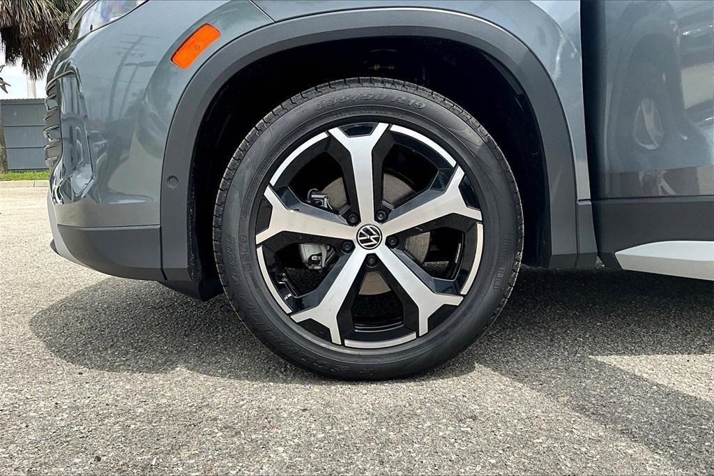 new 2025 Volkswagen Tiguan car, priced at $32,777
