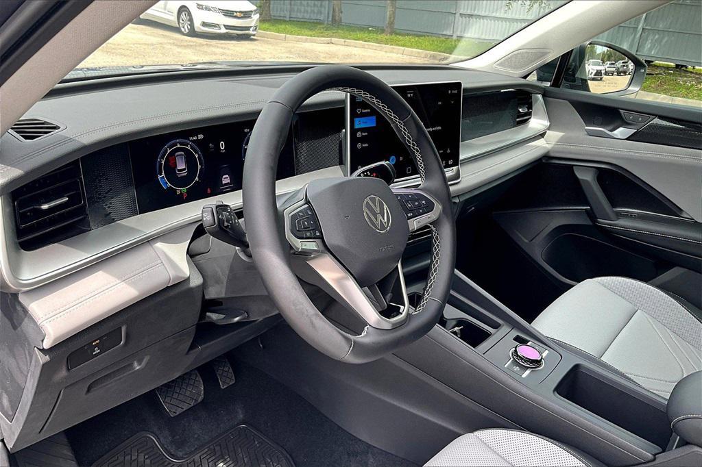 new 2025 Volkswagen Tiguan car, priced at $32,777