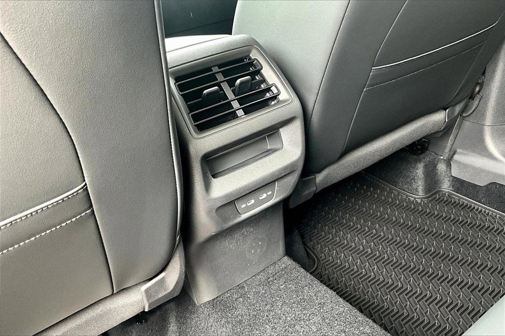 new 2025 Volkswagen Tiguan car, priced at $32,777