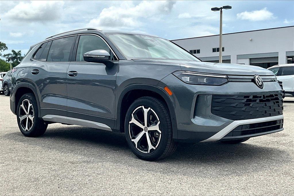 new 2025 Volkswagen Tiguan car, priced at $32,777