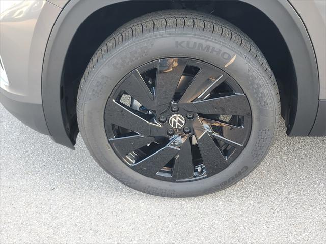 new 2025 Volkswagen Atlas car, priced at $42,241