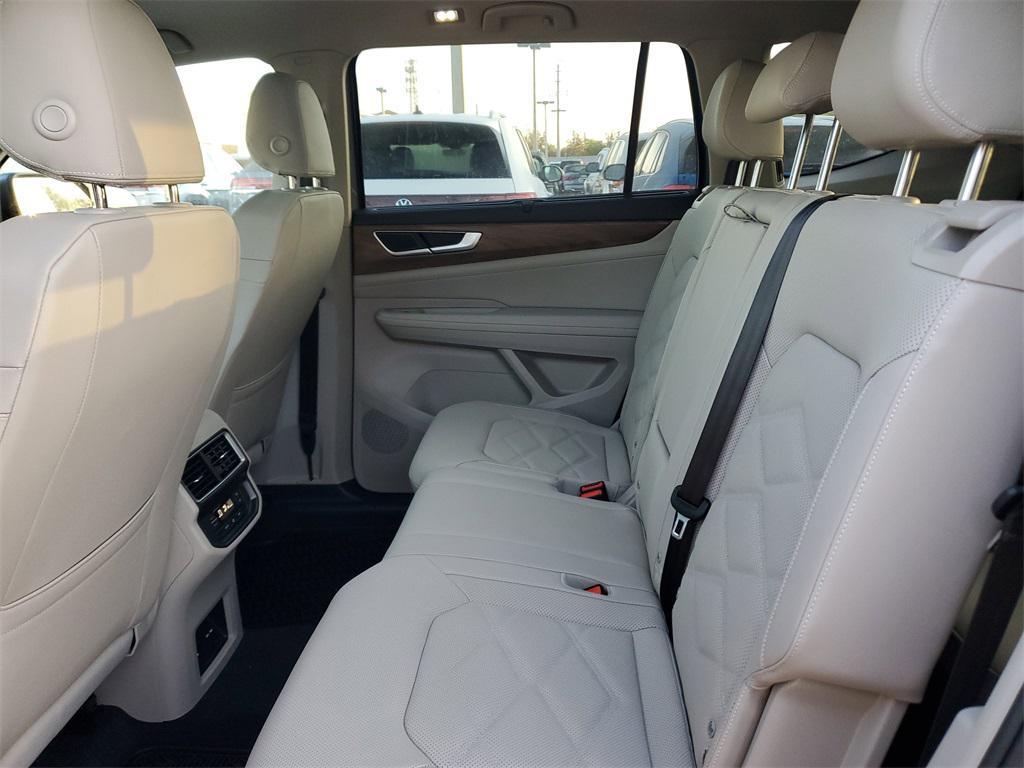 new 2025 Volkswagen Atlas car, priced at $44,741
