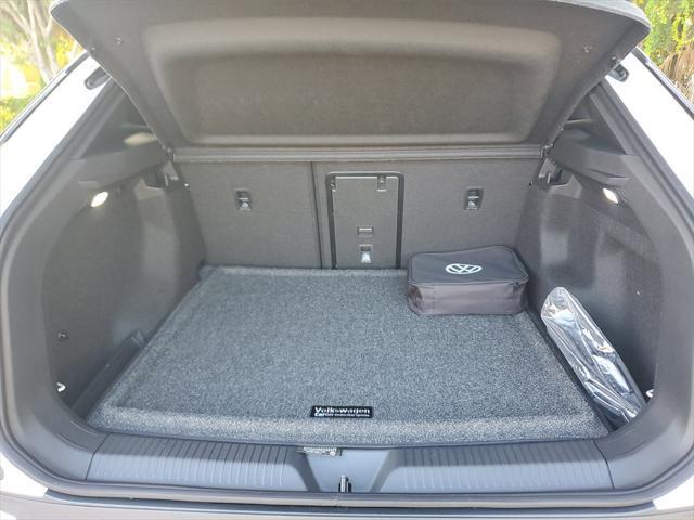 new 2025 Volkswagen ID.4 car, priced at $50,193