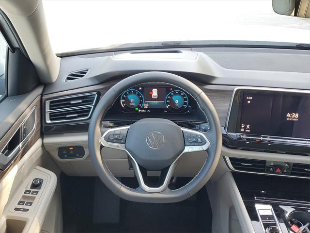 new 2025 Volkswagen Atlas car, priced at $48,336