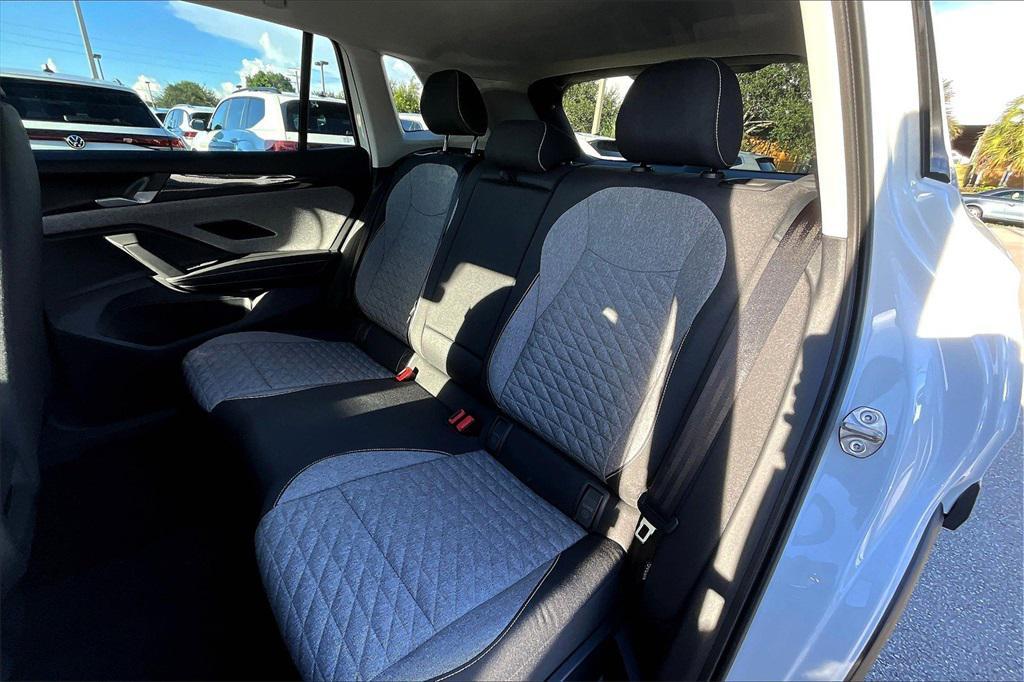 new 2025 Volkswagen Tiguan car, priced at $27,870