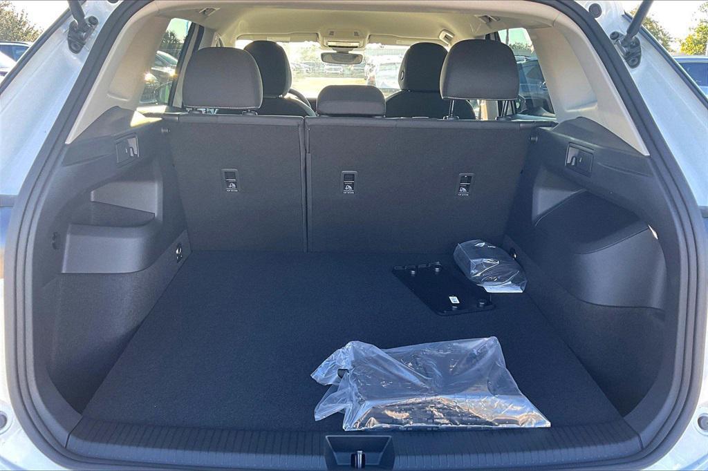 new 2025 Volkswagen Tiguan car, priced at $27,870