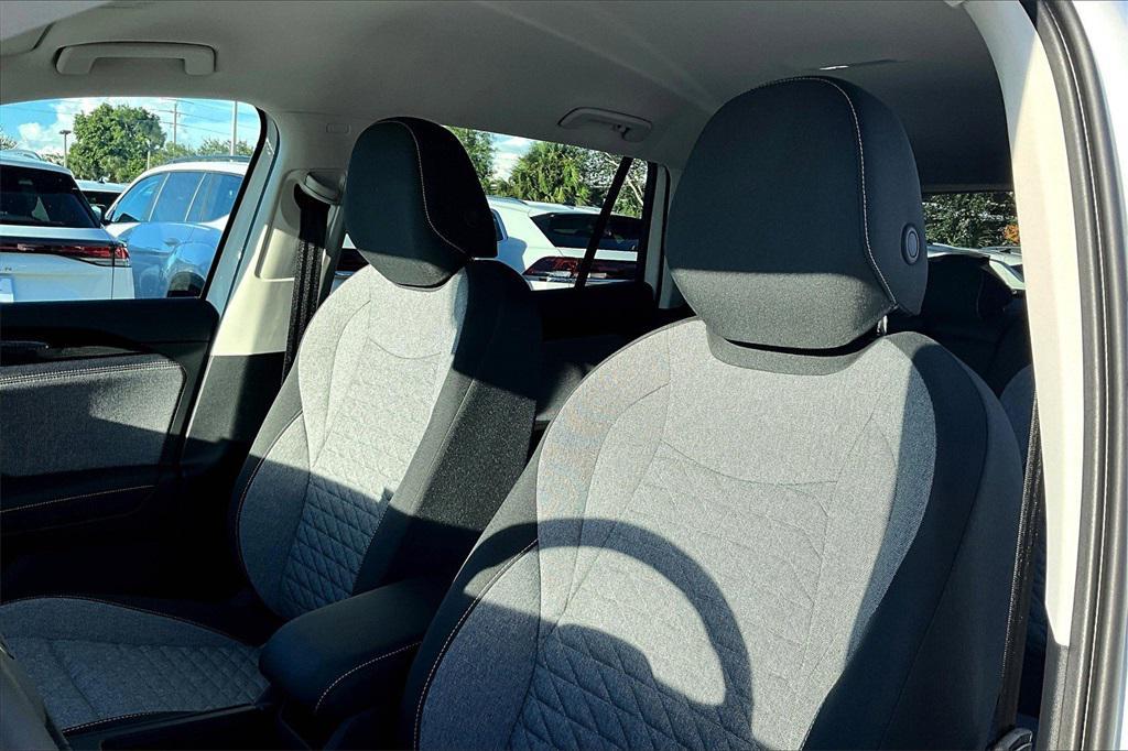 new 2025 Volkswagen Tiguan car, priced at $27,870