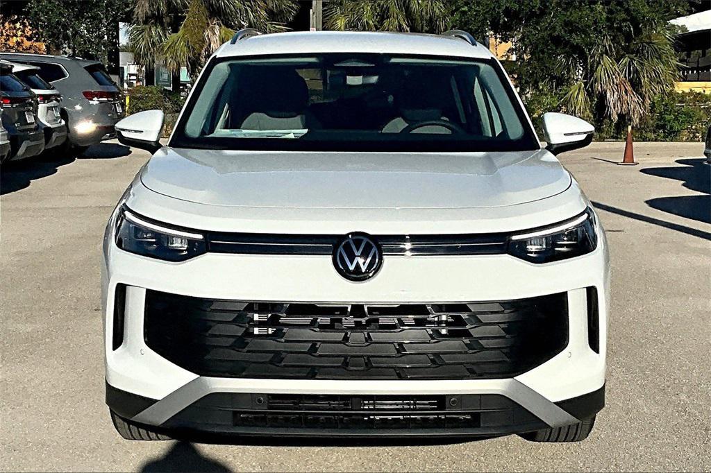new 2025 Volkswagen Tiguan car, priced at $27,870