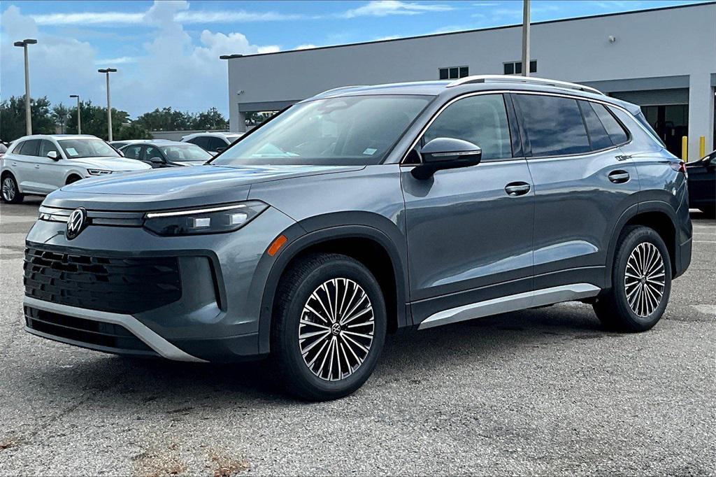 new 2025 Volkswagen Tiguan car, priced at $28,140