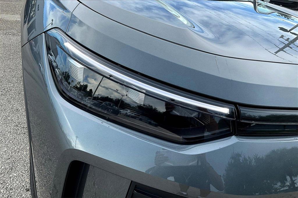 new 2025 Volkswagen Tiguan car, priced at $28,140