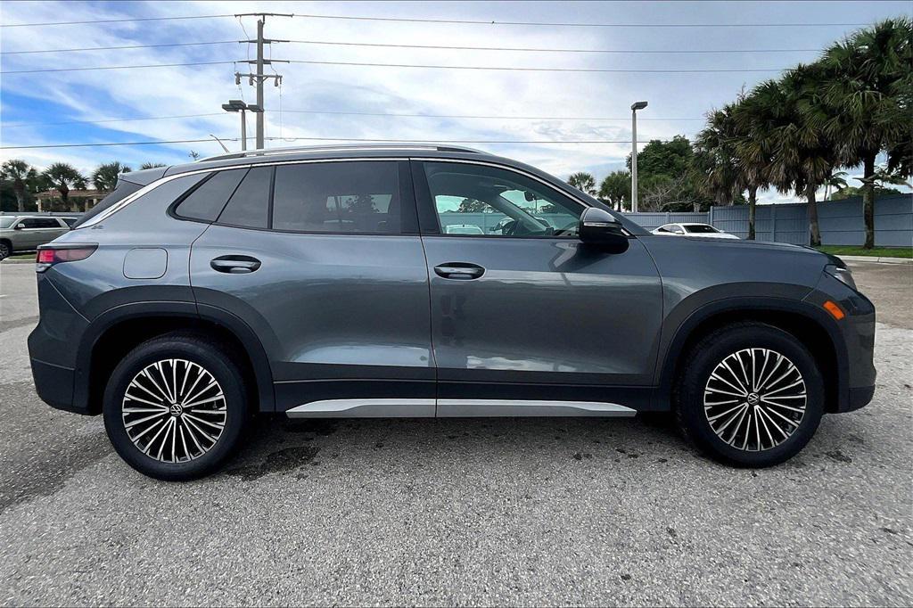 new 2025 Volkswagen Tiguan car, priced at $28,140