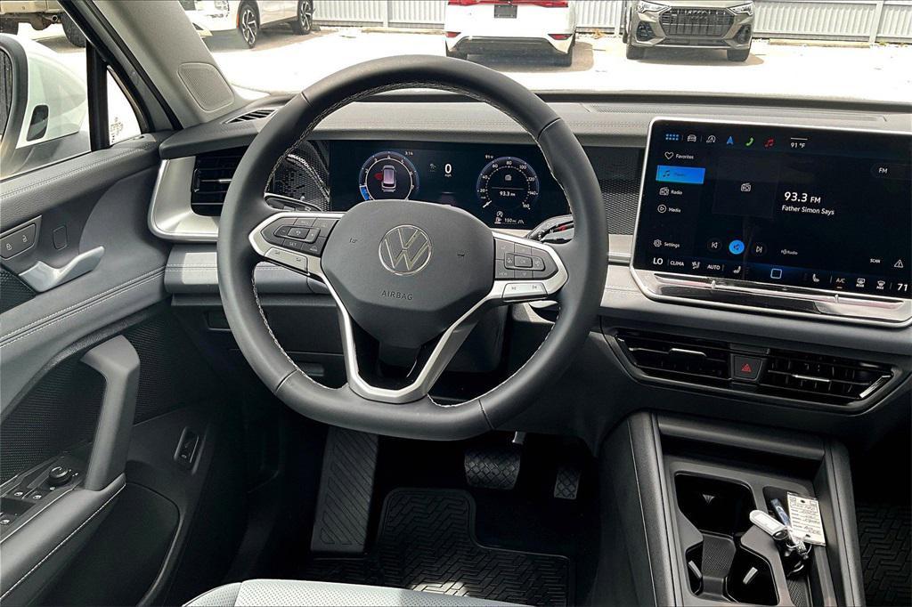 new 2025 Volkswagen Tiguan car, priced at $35,355