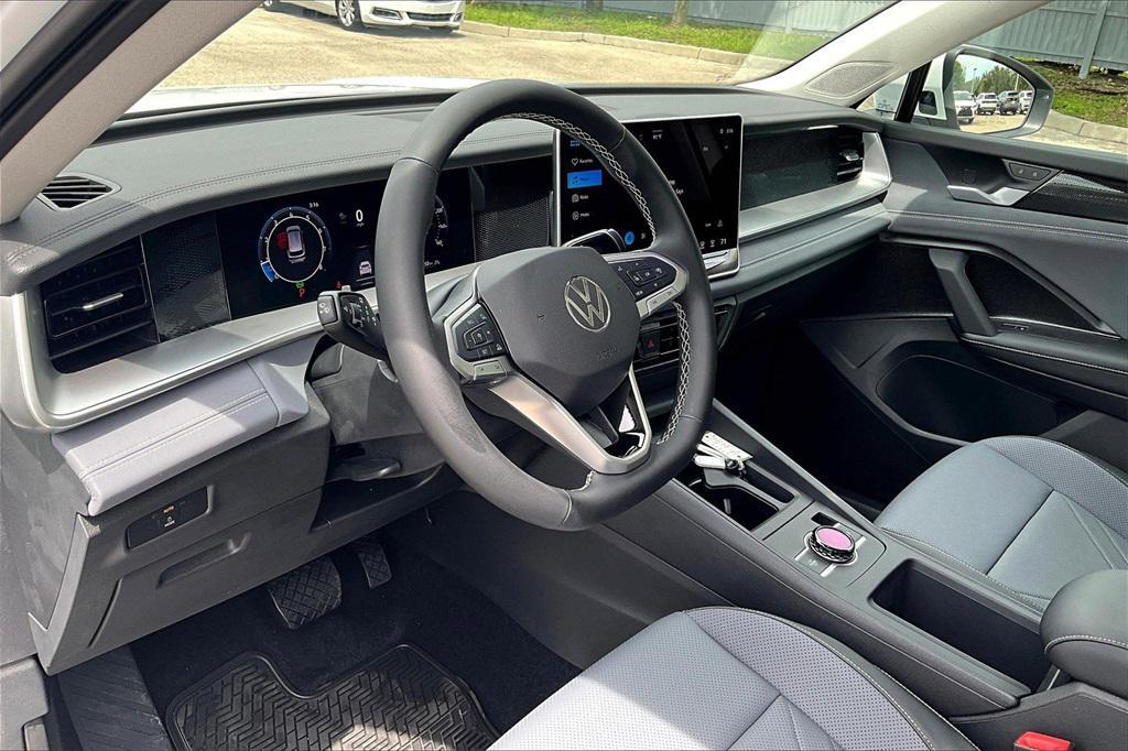 new 2025 Volkswagen Tiguan car, priced at $35,355