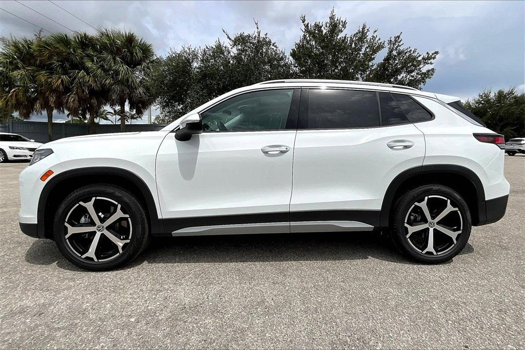 new 2025 Volkswagen Tiguan car, priced at $35,355