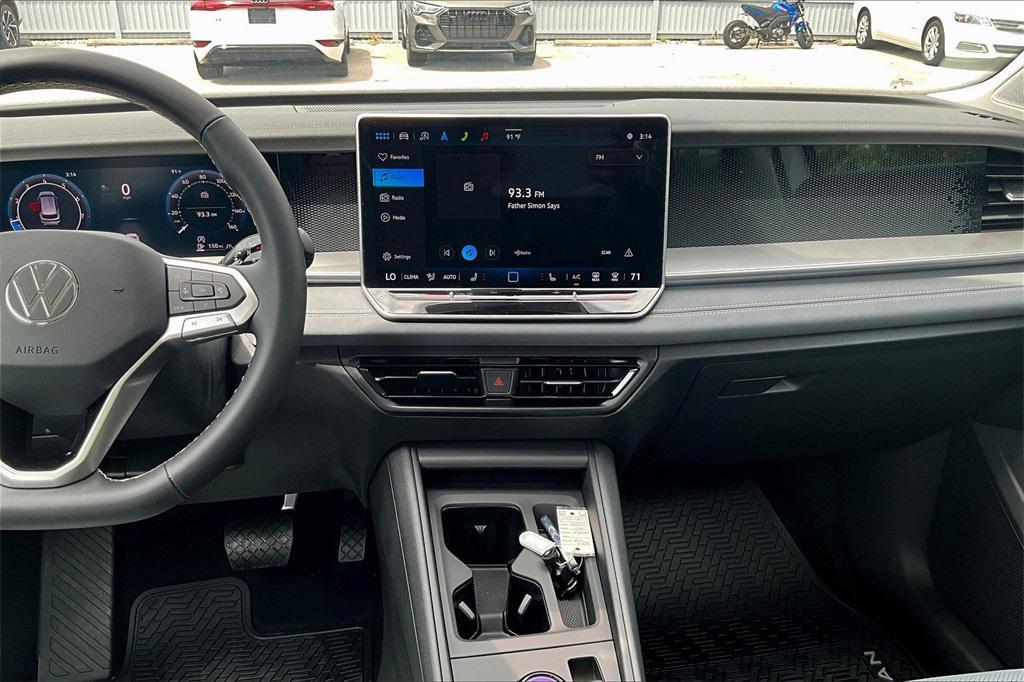 new 2025 Volkswagen Tiguan car, priced at $35,355