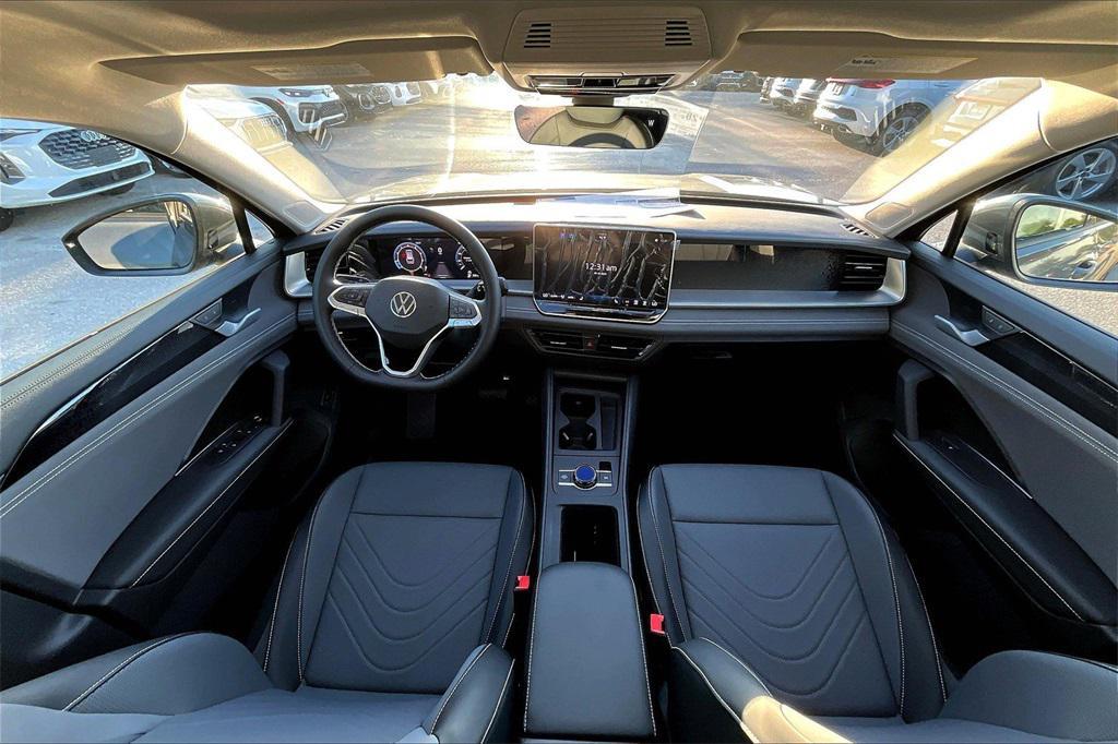 new 2025 Volkswagen Tiguan car, priced at $35,160