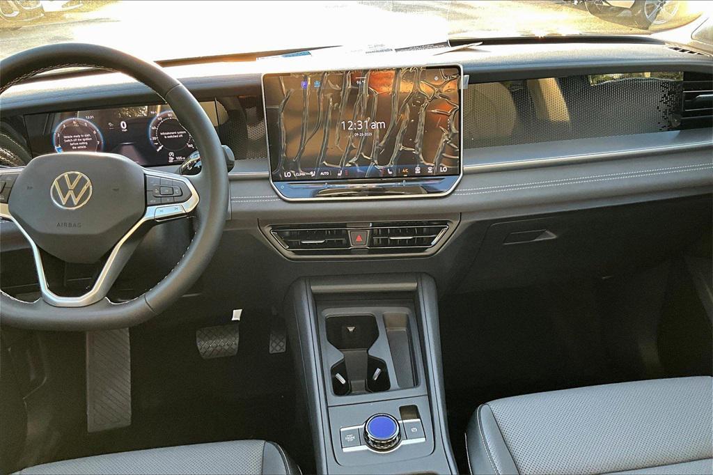 new 2025 Volkswagen Tiguan car, priced at $35,160