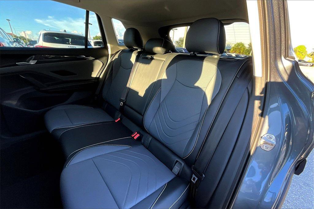 new 2025 Volkswagen Tiguan car, priced at $35,160