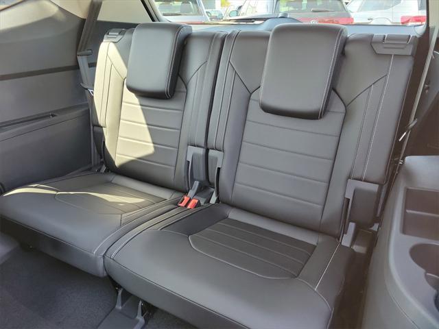 new 2025 Volkswagen Atlas car, priced at $48,356