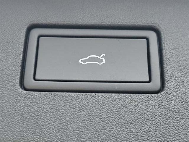 new 2025 Volkswagen Tiguan car, priced at $32,800