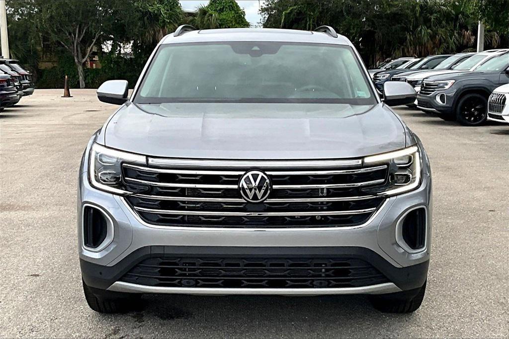 new 2026 Volkswagen Atlas car, priced at $43,858