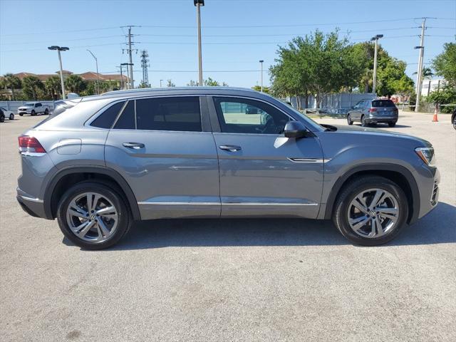 new 2024 Volkswagen Atlas Cross Sport car, priced at $43,291