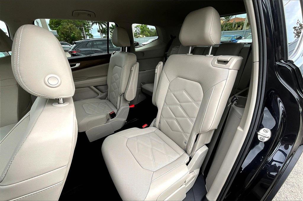 new 2026 Volkswagen Atlas car, priced at $47,076
